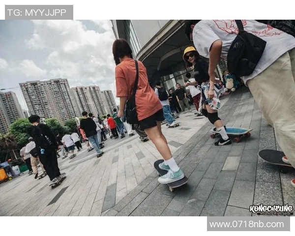 吴芳独家分享滑板技巧与心得体会助你轻松入门滑板世界 吴芳独家分享滑板技巧与心得体会助你轻松入门滑板世界